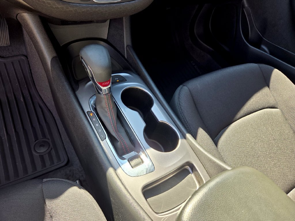 Used 2024 Chevrolet Malibu RS FWD image 27