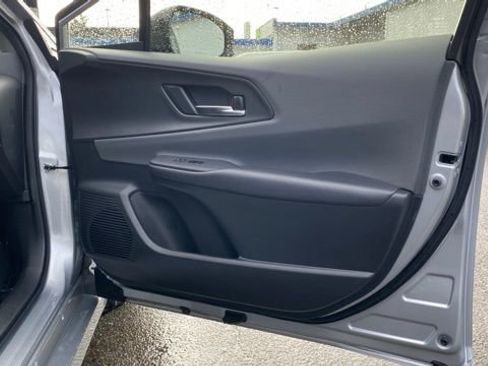 Used 2023 Toyota Prius LE image 19