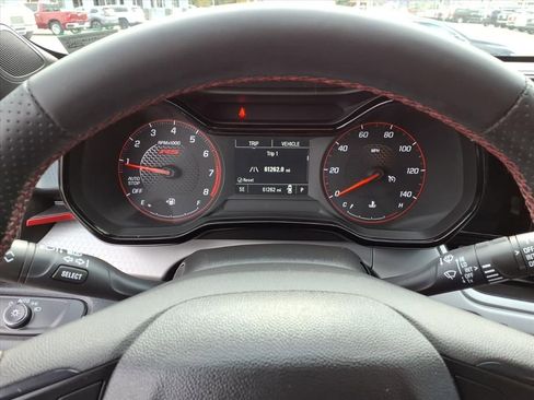 Used 2024 Chevrolet Trax RS w/ Sunroof Package image 19