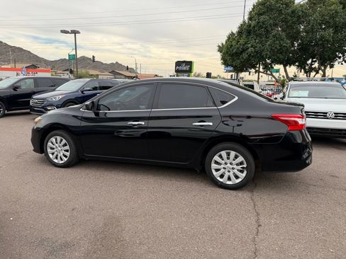 Used 2019 Nissan Sentra S image 8