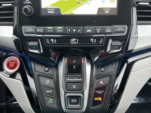 Used 2023 Honda Odyssey Touring image 21