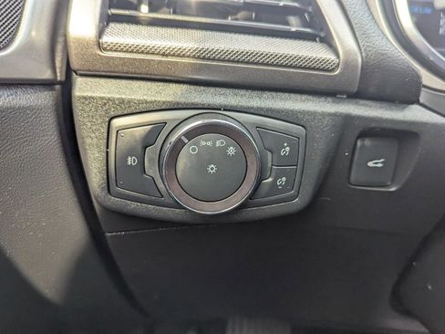 Used 2019 Ford Fusion SE w/ Equipment Group 151A FWD image 22