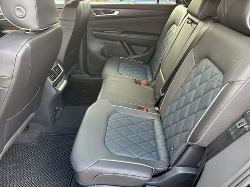 New 2026 Volkswagen Atlas Cross Sport SEL Premium R-Line image 19
