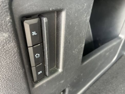 Used 2023 Ford Expedition XLT AWD/4WD image 24