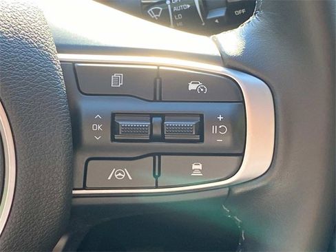 Used 2024 Kia Sportage SX image 19