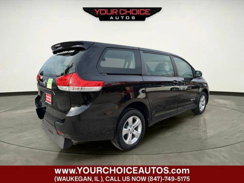 Used 2014 Toyota Sienna L FWD image 6