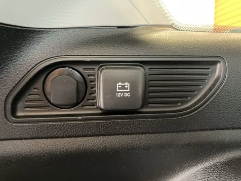 Used 2023 Jeep Grand Cherokee Limited image 31