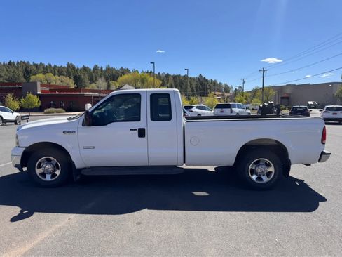 Used 2007 Ford F250 Lariat image 2