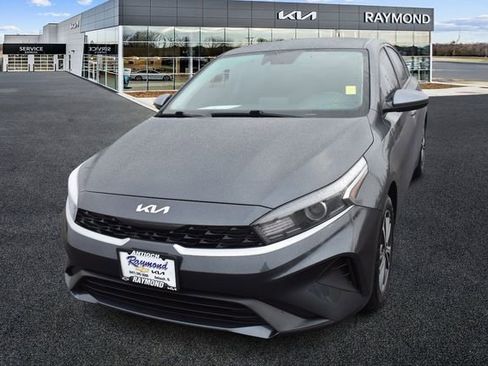 Certified 2023 Kia Forte LXS image 7