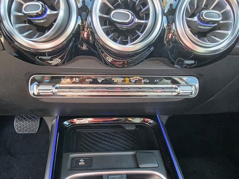 New 2026 Mercedes-Benz GLB 250 GLB 250 image 21