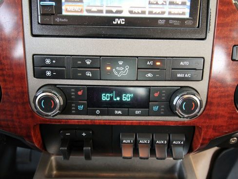 Used 2011 Ford F250 King Ranch w/ King Ranch w/Chrome Pkg image 33