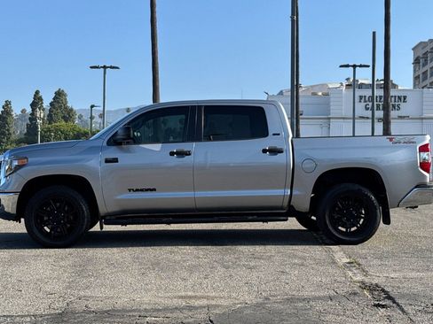 Used 2019 Toyota Tundra SR5 w/ SR5 Upgrade Package AWD/4WD image 7