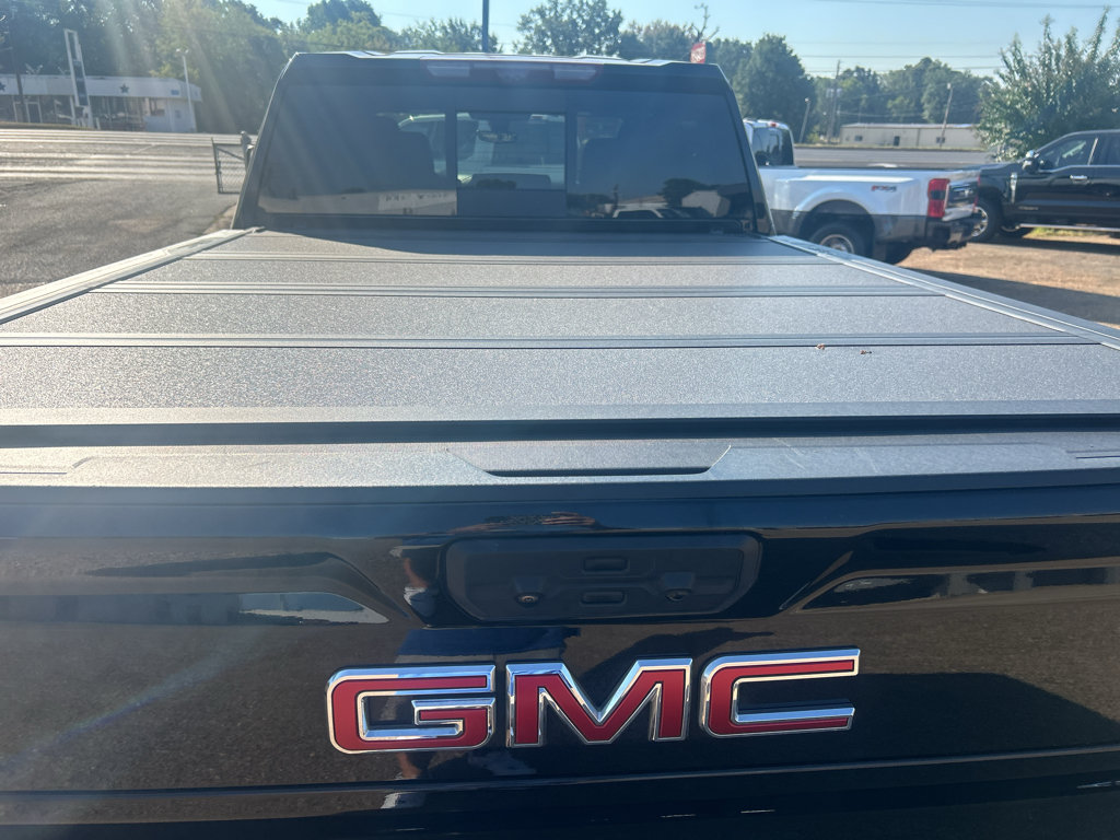 Used 2023 GMC Sierra 2500 AT4 w/ AT4 Premium Plus Package AWD/4WD image 12