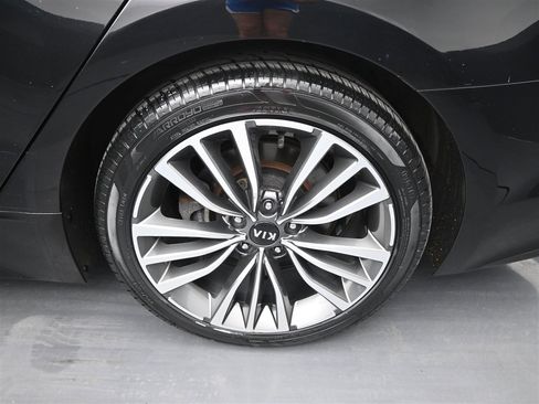 Used 2019 Kia Stinger Premium image 18