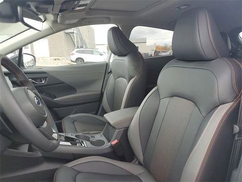 New 2025 Subaru Crosstrek 2.5i Limited w/ Crosstrek Mirror Package image 17