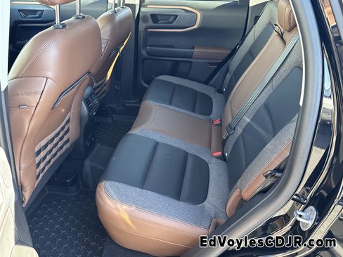 Used 2021 Ford Bronco Sport Outer Banks w/ Outer Banks Package (96D) image 26