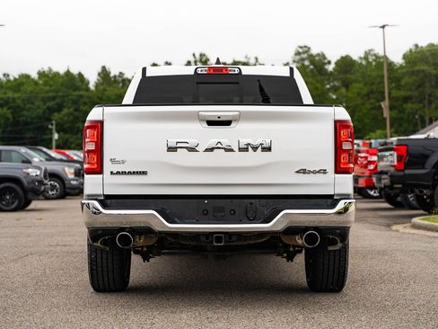 Used 2025 RAM 1500 Laramie AWD/4WD image 6