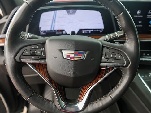 Certified 2022 Cadillac Escalade ESV Premium Luxury AWD/4WD image 12