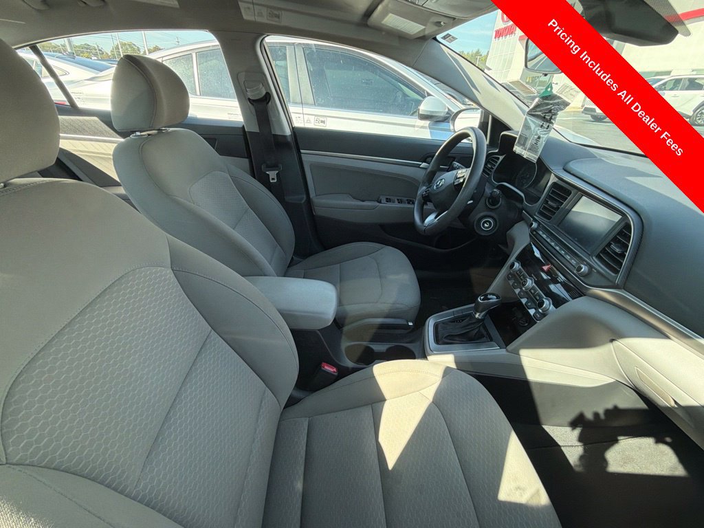 Used 2020 Hyundai Elantra SEL FWD image 3