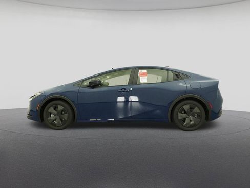 New 2026 Toyota Prius Plug-In Hybrid FWD image 19