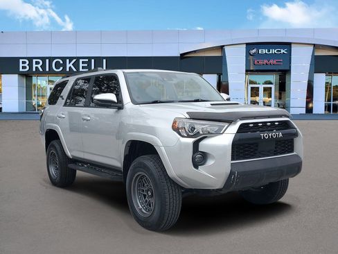 Used 2021 Toyota 4Runner TRD Off-Road Premium image 3