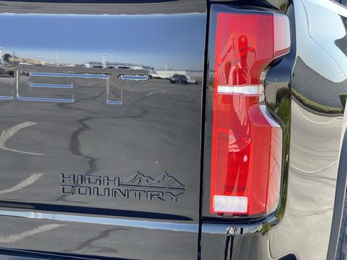 New 2025 Chevrolet Silverado 2500 High Country w/ Midnight Edition image 7