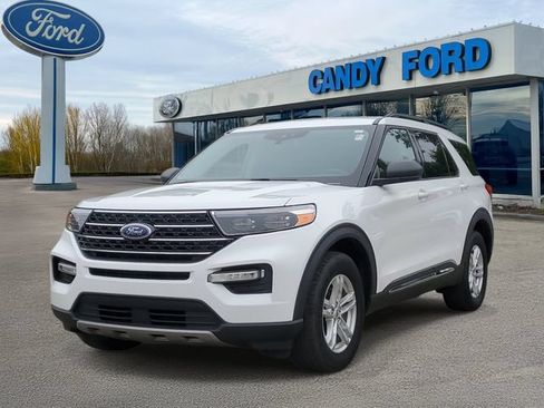 Used 2021 Ford Explorer XLT w/ Equipment Group 202A AWD/4WD image 2