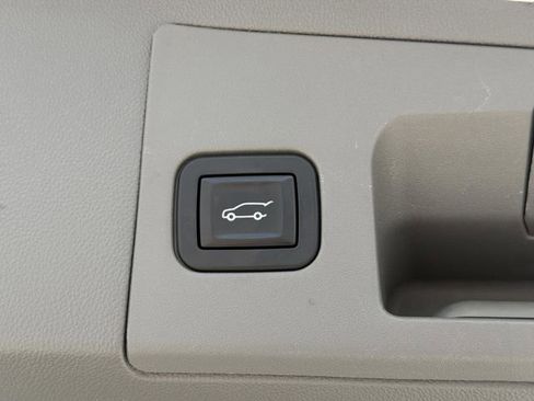 Used 2020 Cadillac XT5 Premium Luxury FWD image 14
