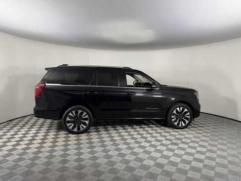 Used 2025 Ford Expedition Platinum w/ Driver's Package image 6