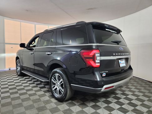 Certified 2022 Ford Expedition Limited image 5