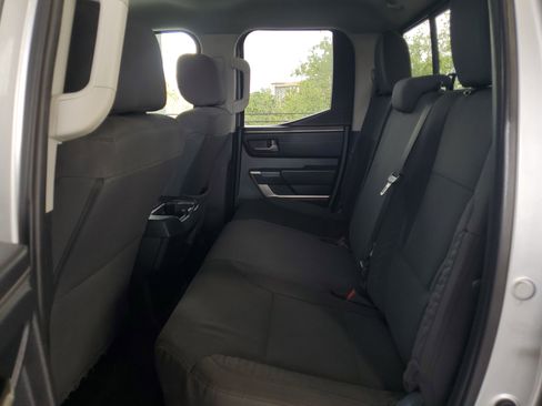 Used 2022 Toyota Tundra SR5 w/ SR5 Convenience Package RWD image 9