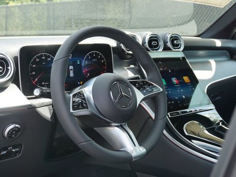 Certified 2025 Mercedes-Benz GLC 300 4MATIC image 24