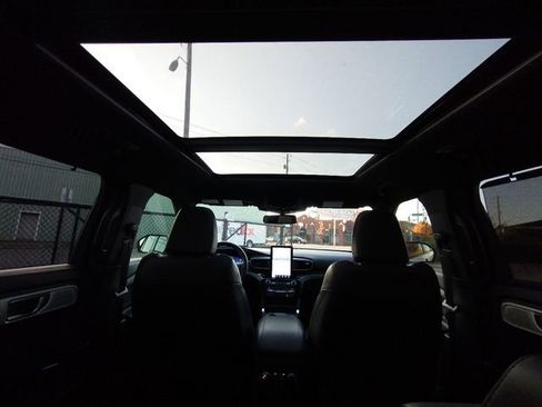 Used 2021 Ford Explorer Platinum w/ Equipment Group 601A image 78