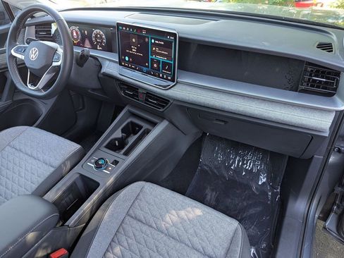New 2025 Volkswagen Tiguan S FWD image 21