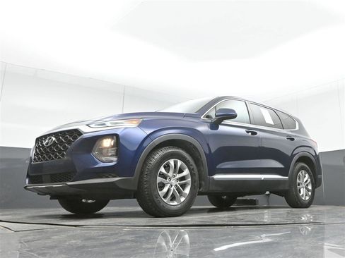 Used 2019 Hyundai Santa Fe SE image 29