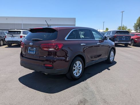 Used 2019 Kia Sorento AWD V6 image 5