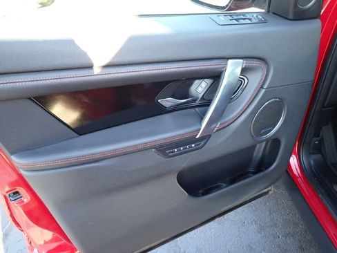 Used 2023 Land Rover Discovery Sport SE R-Dynamic image 16