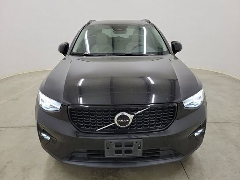 Used 2023 Volvo XC40 B5 Plus w/ Protection Package Premier image 2