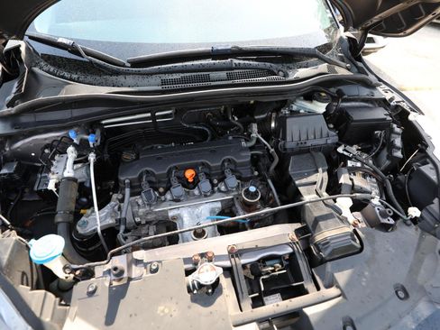 Used 2017 Honda HR-V LX image 25