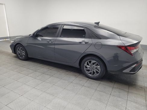 Used 2024 Hyundai Elantra SEL FWD image 3