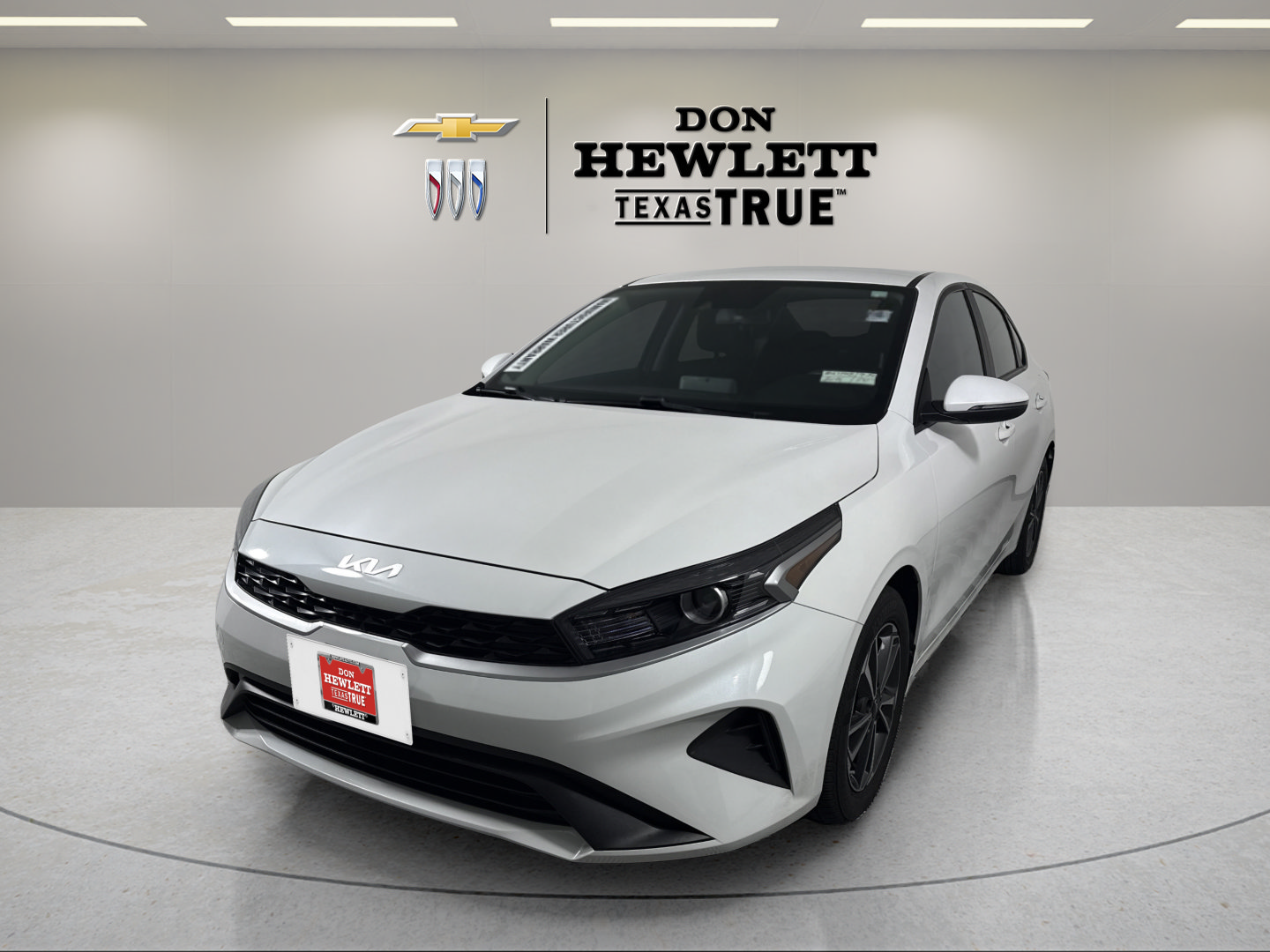 Used 2024 Kia Forte LXS w/ LXS Technology Package FWD image 1