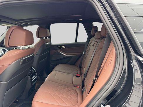 Used 2026 BMW X5 xDrive40i image 11