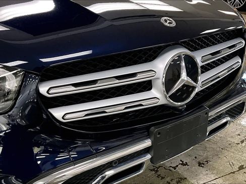 Used 2022 Mercedes-Benz GLC 300 4MATIC image 32