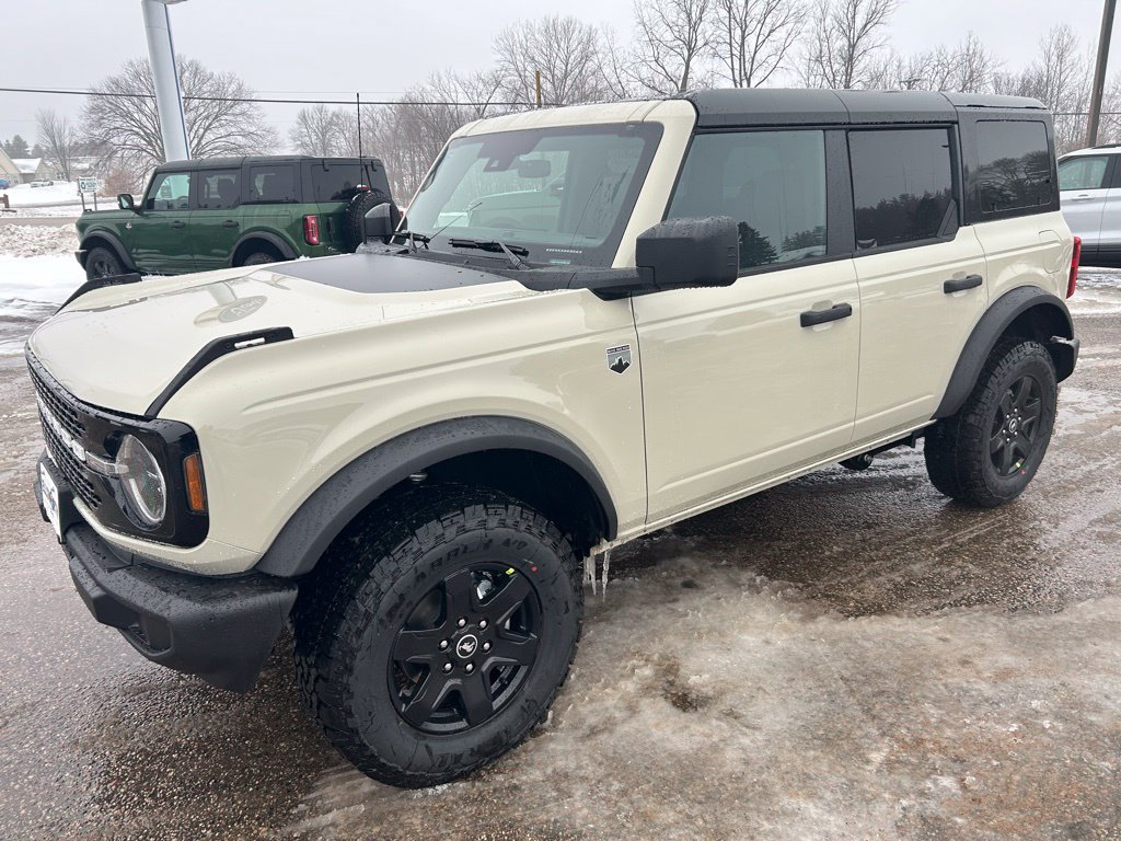 Used 2025 Ford Bronco Big Bend AWD/4WD image 3