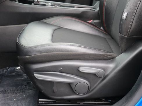 Used 2025 Jeep Compass Trailhawk AWD/4WD image 12
