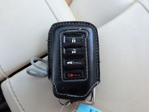 Used 2022 Lexus RX 450hL AWD w/ Premium Package image 30