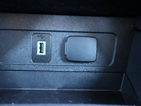 Used 2018 Ford Escape SE w/ SE Sync 3 Package image 12