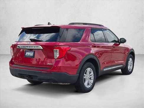 Used 2022 Ford Explorer XLT w/ Class IV Trailer Tow Package AWD/4WD image 5