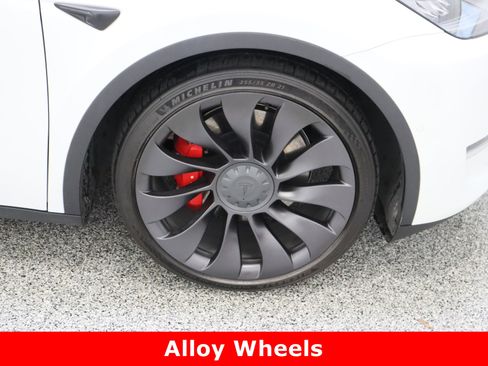 Used 2021 Tesla Model Y Performance image 5