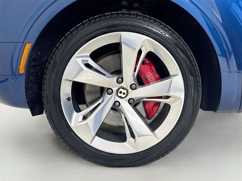 Certified 2019 Bentley Bentayga image 10